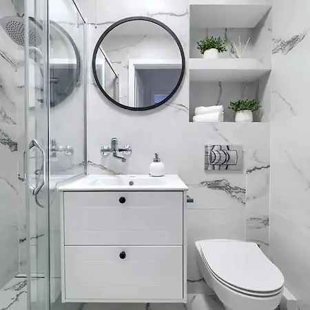 Apartament Wisniowy Dziedziniec Self Check-in פוזנן