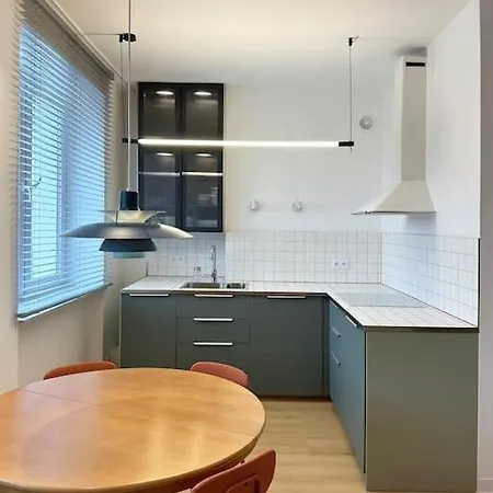 Apartament Wisniowy Dziedziniec Self Check-in פוזנן