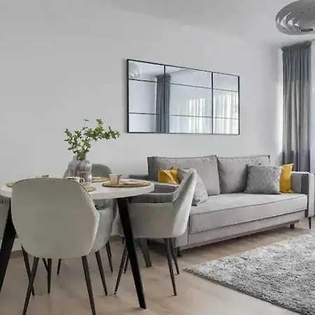 Apartament Wisniowy Dziedziniec Self Check-in Apartamento *