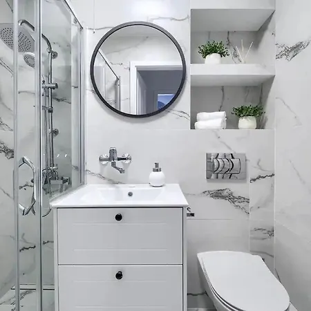 Apartament Wisniowy Dziedziniec Self Check-in Apartamento *