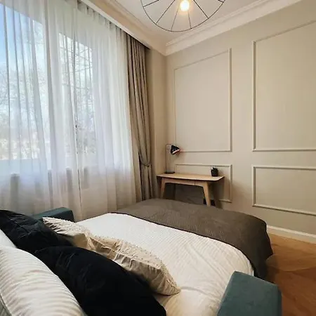 Apartament Wisniowy Dziedziniec Self Check-in *