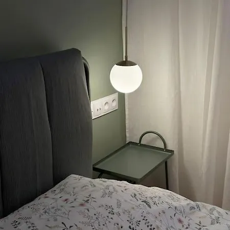 Apartamento Apartament Wisniowy Dziedziniec Self Check-in