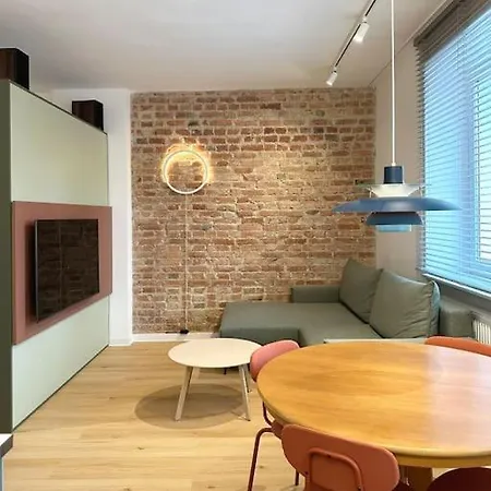 Apartament Wisniowy Dziedziniec Self Check-in *